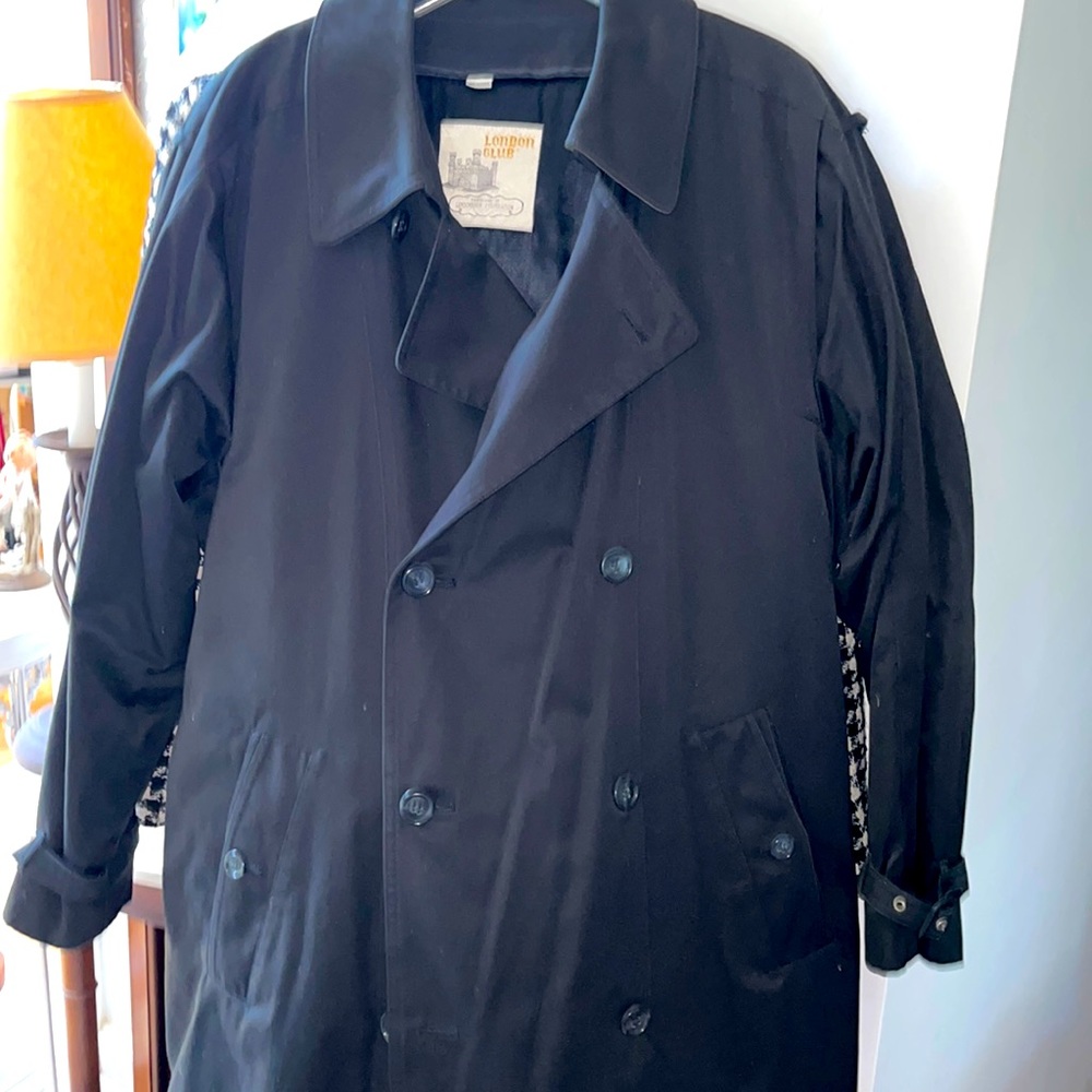 Vintage Men’s Full Length Black Trench Coat. 42 Long London Club brand